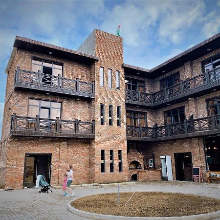 Gloriya Hotel Lidzava Exterior photo
